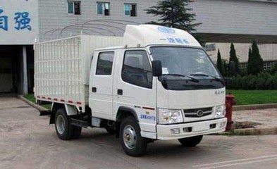 解放牌CA5040CCYK3RE4-3型仓栅式运输车